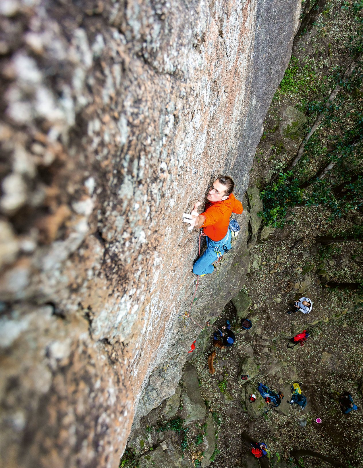 arrampicatore in parete