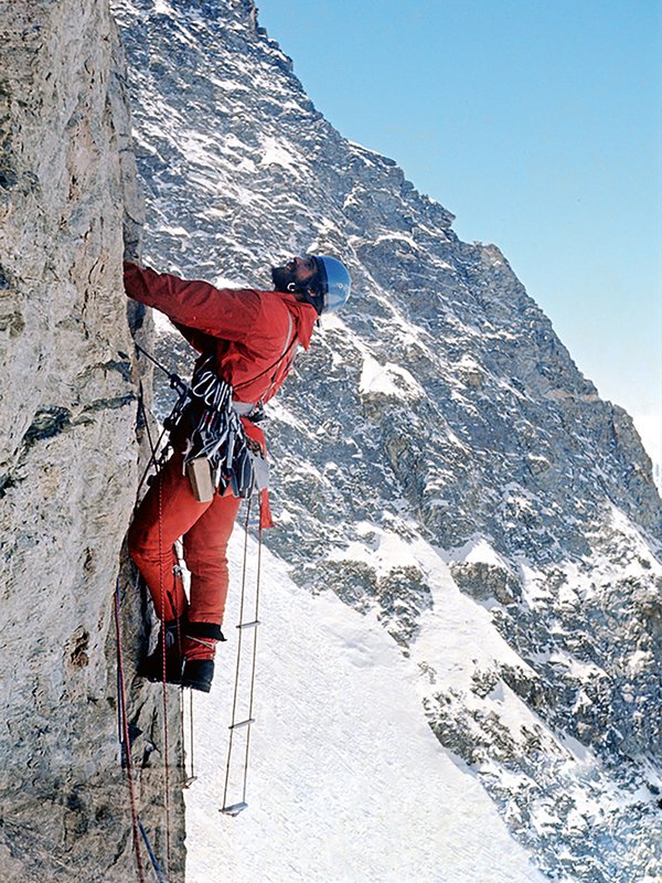 alpinista in azione