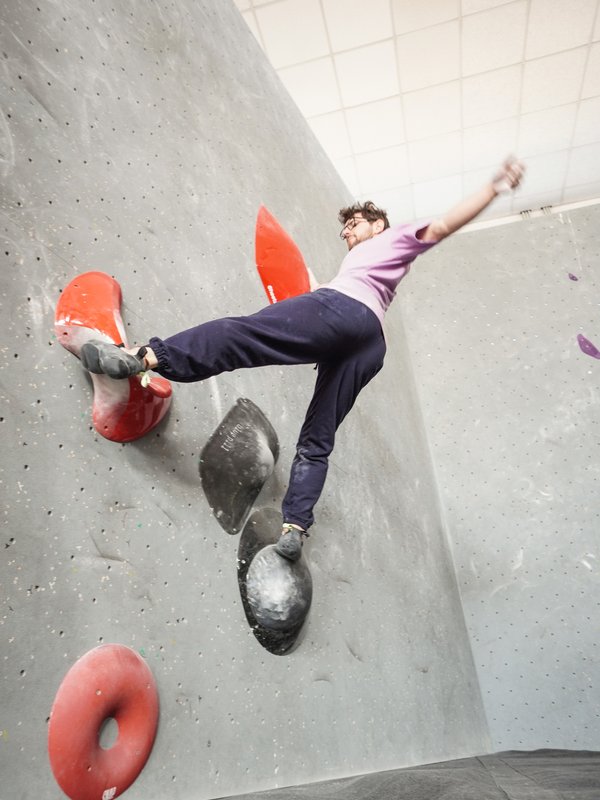 climber in palestra