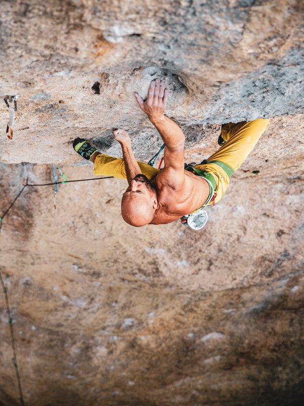 arrampicatore in parete
