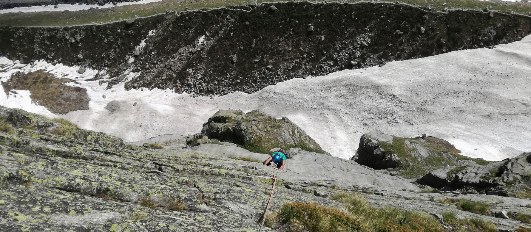 arrampicatrice in parete