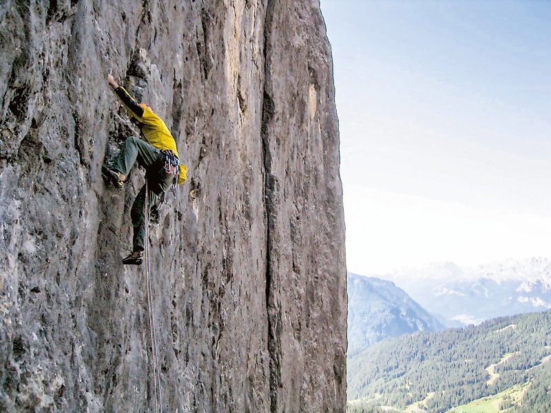 arrampicatore in parete