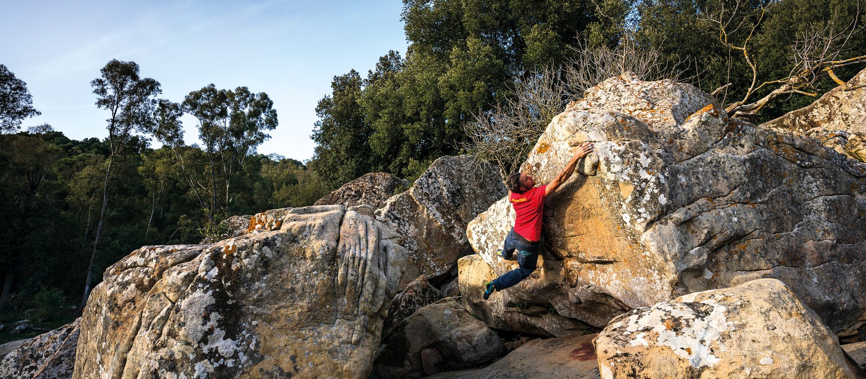 climber su boulder