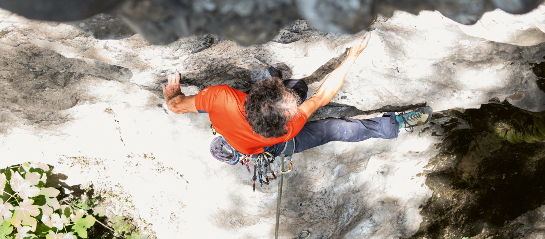 arrampicatore in parete