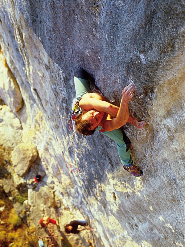 arrampicatore in parete