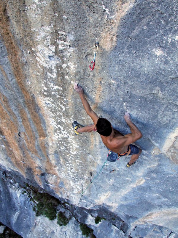 arrampicatore in parete