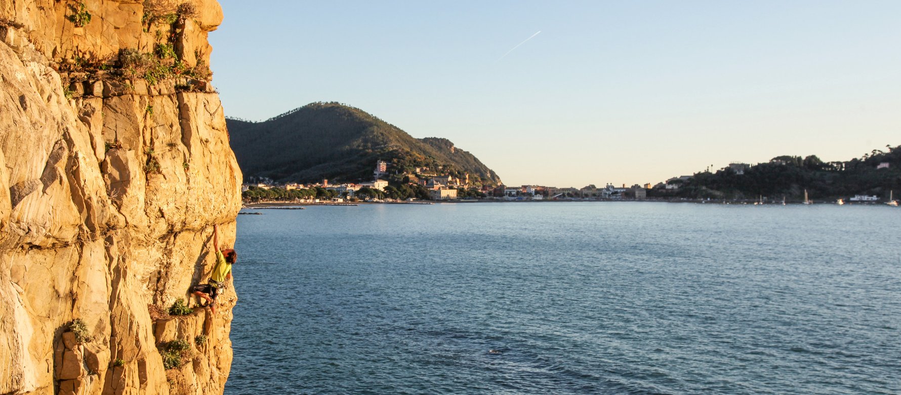 arrampicatore in parete