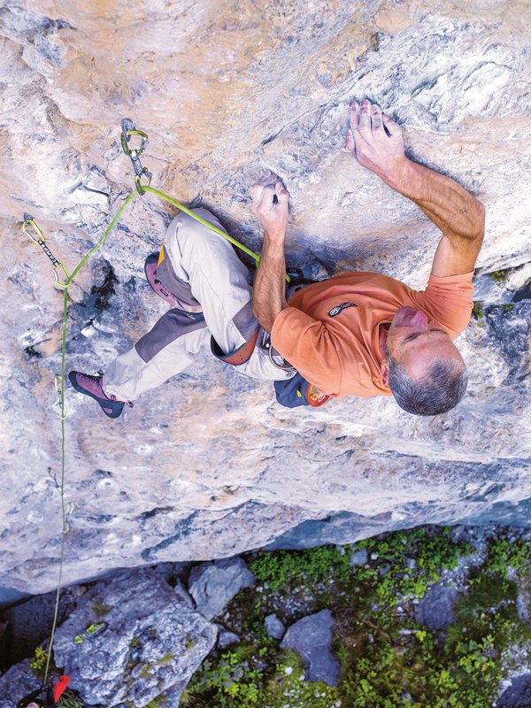 arrampicatore in parete