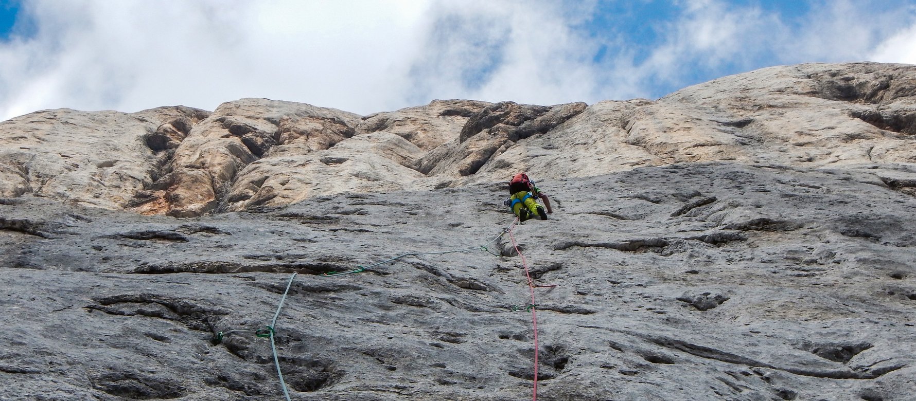 arrampicatore in parete
