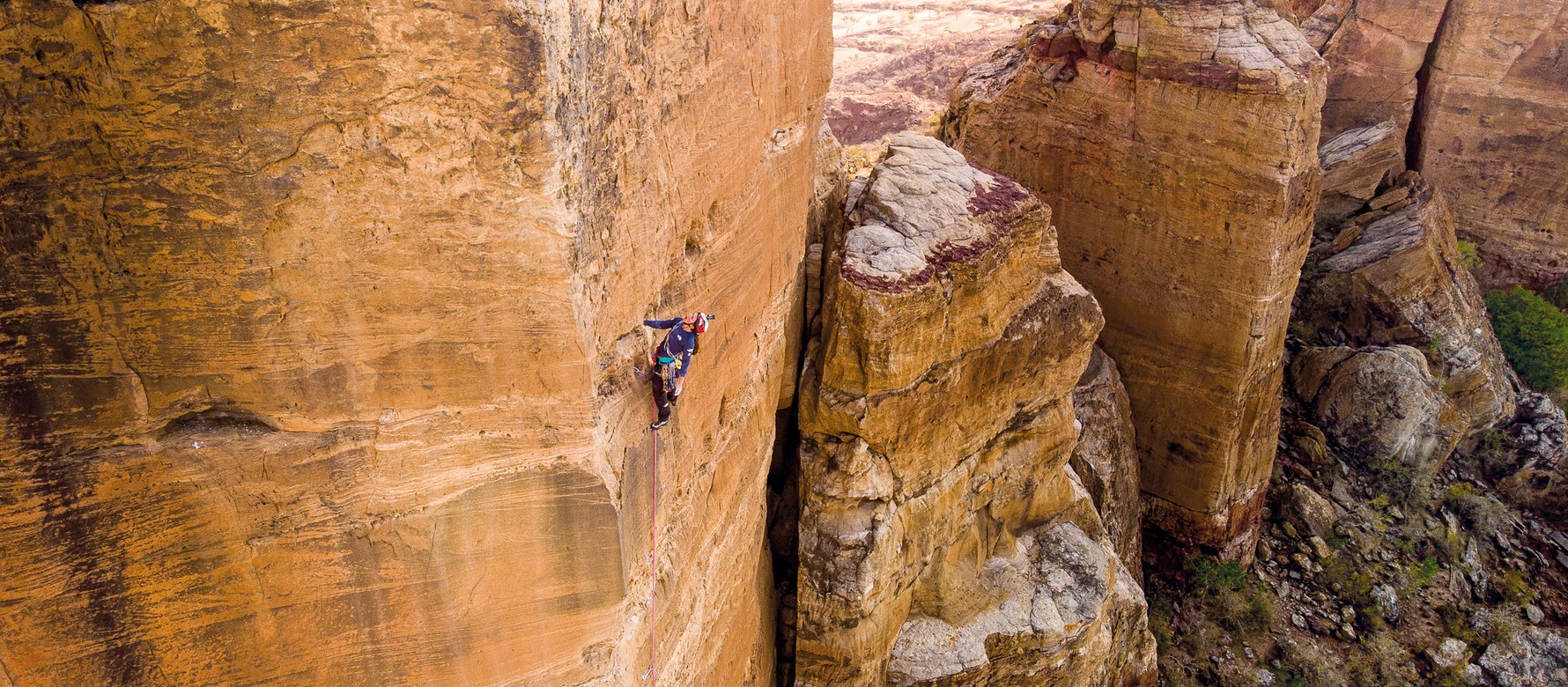arrampicatore in parete