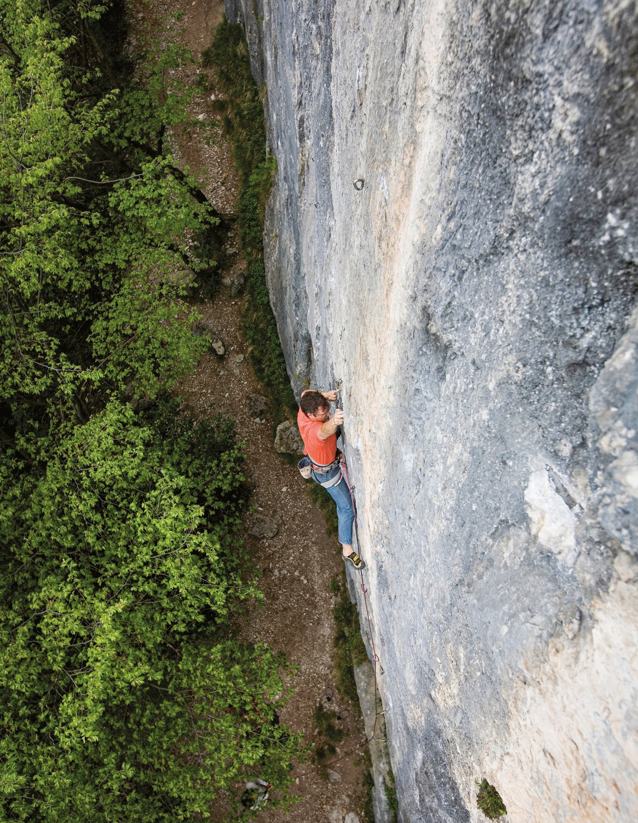 arrampicatore in parete