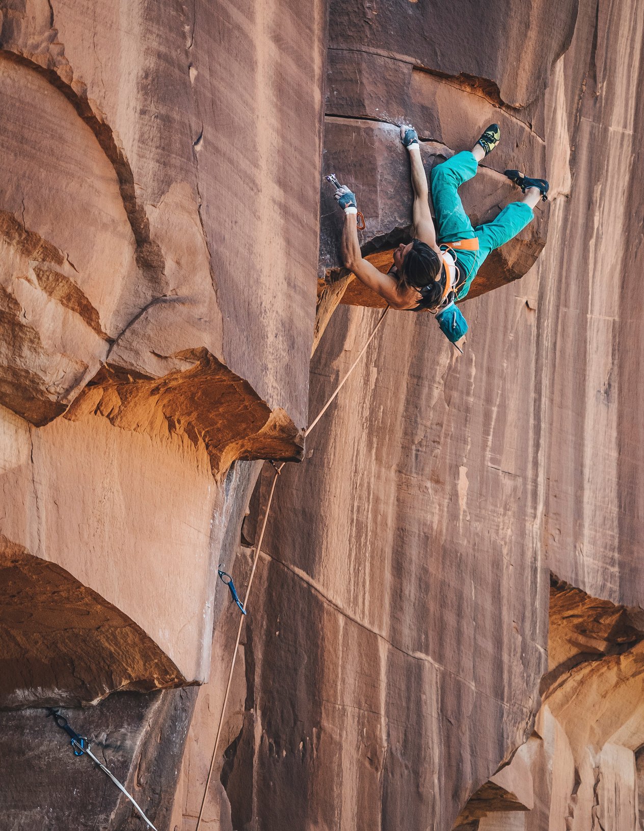 arrampicatrice in parete