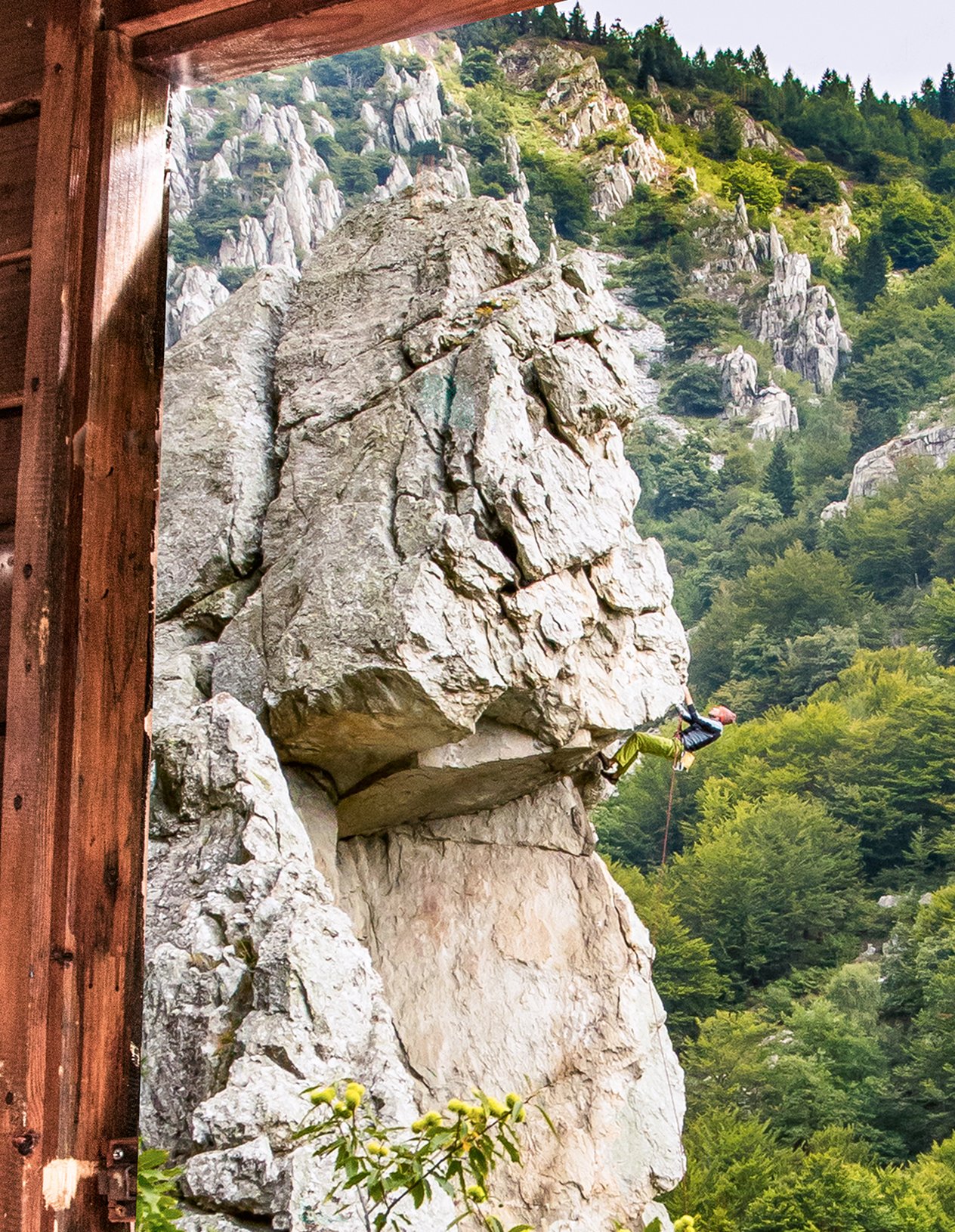 climber in falesia