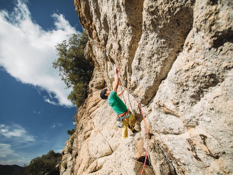 arrampicatore in parete