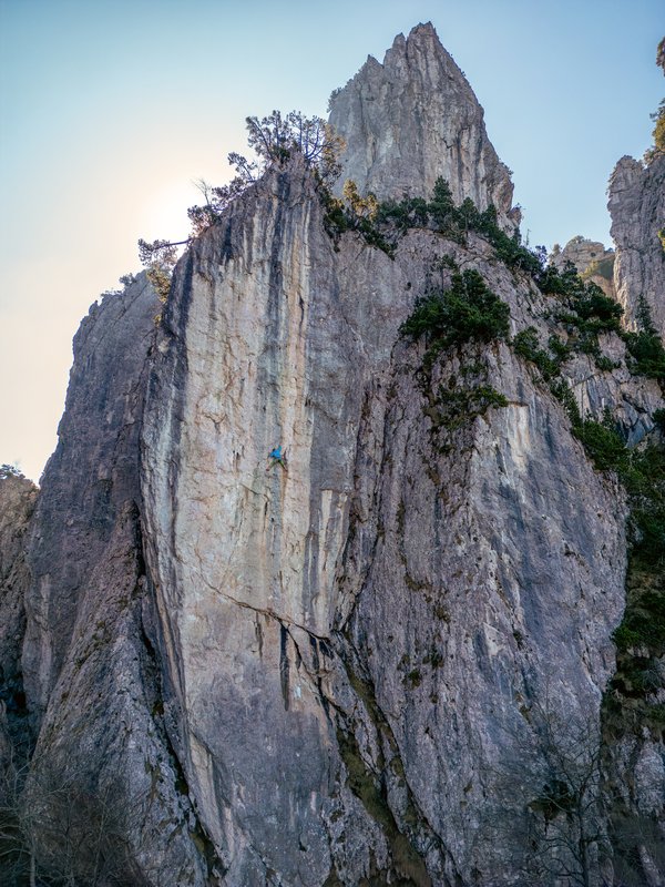arrampicatore in parete