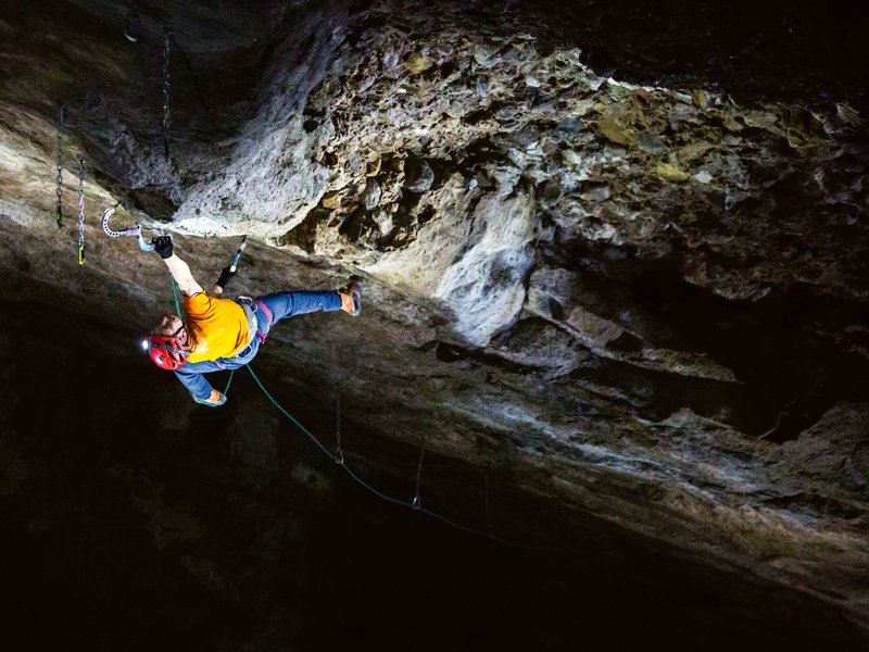 Climber fa drytooling