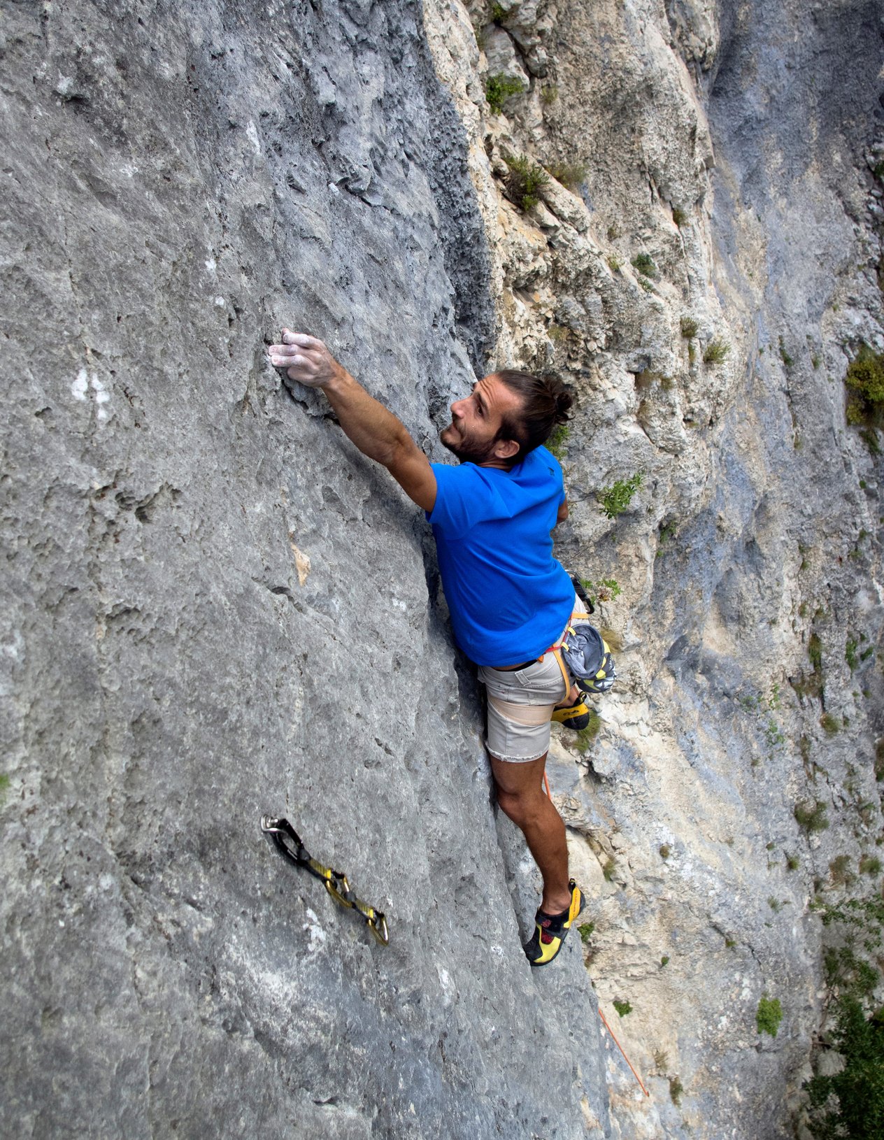 arrampicatore in parete