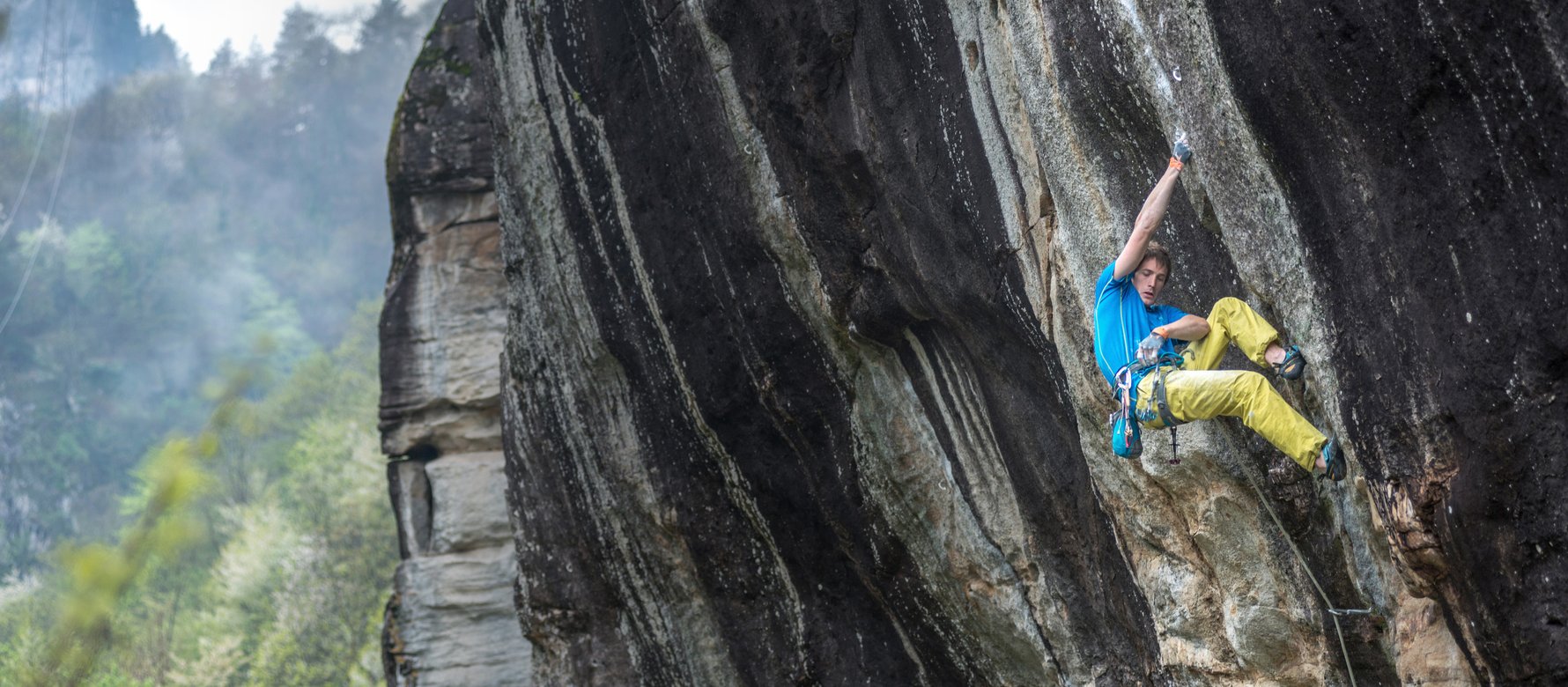 arrampicatore in parete