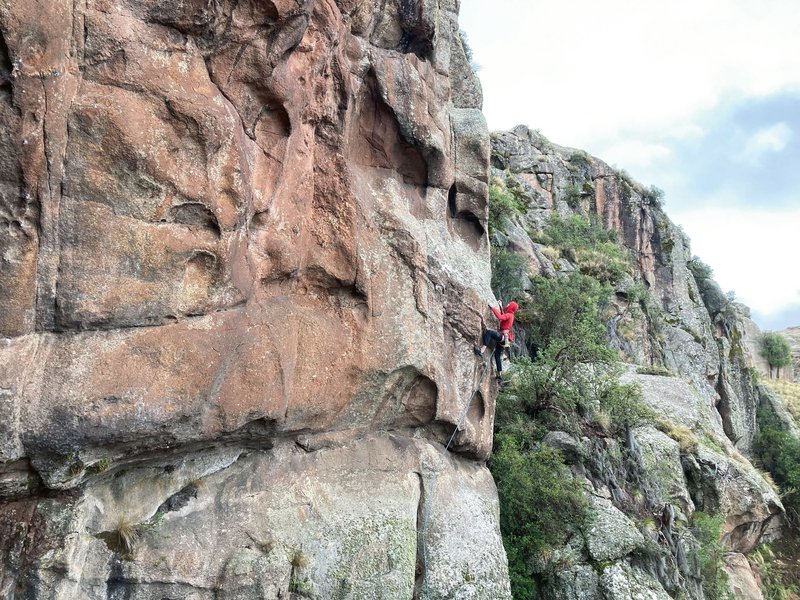 arrampicatore in parete
