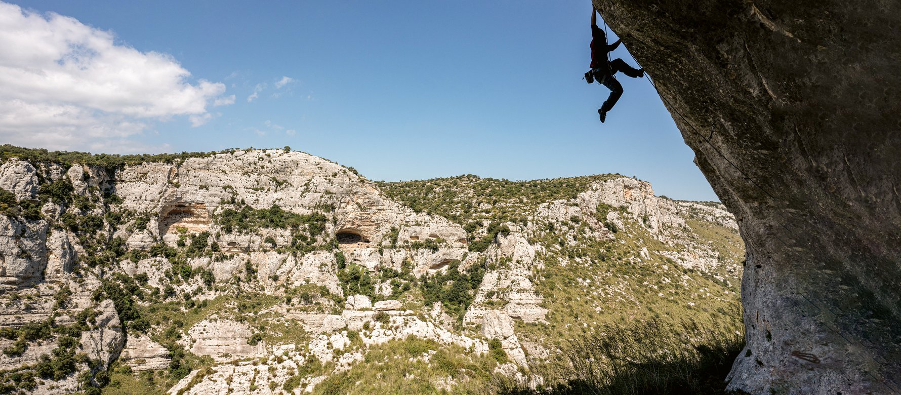 arrampicatore in parete