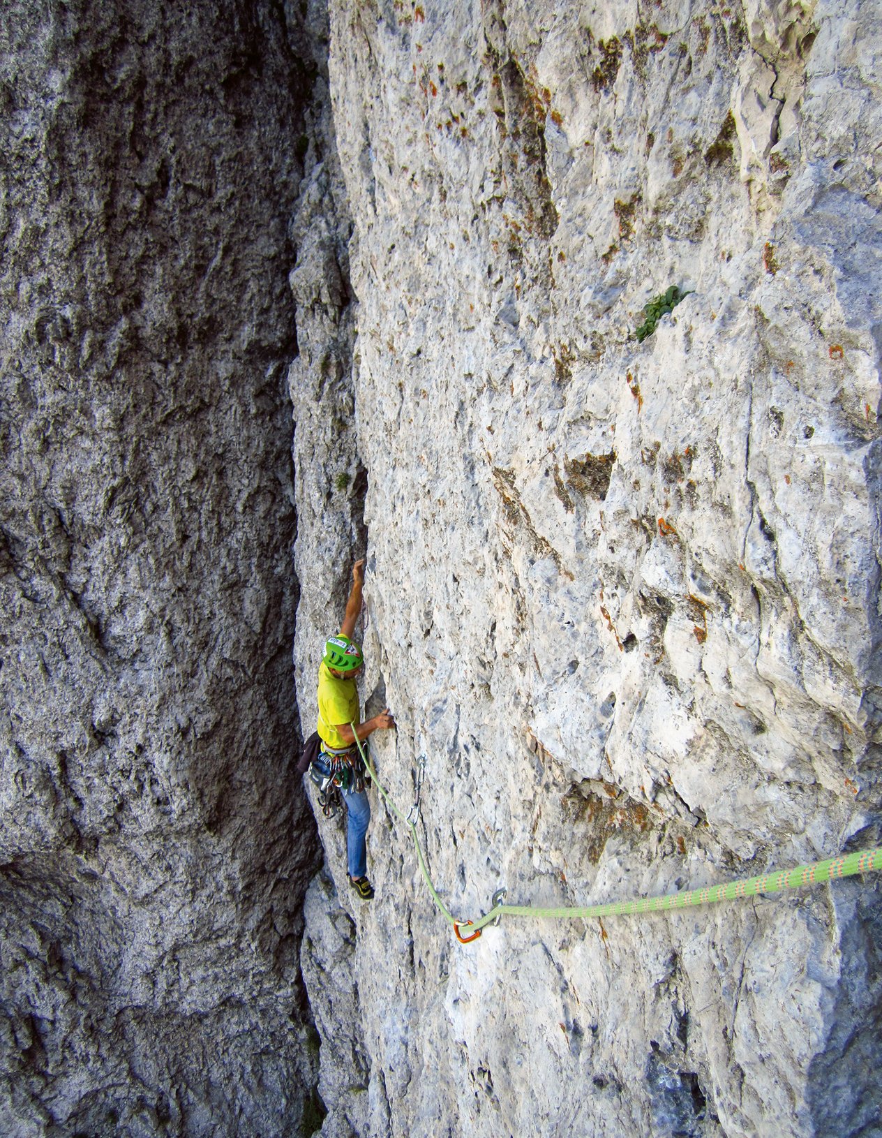 arrampicatore in parete