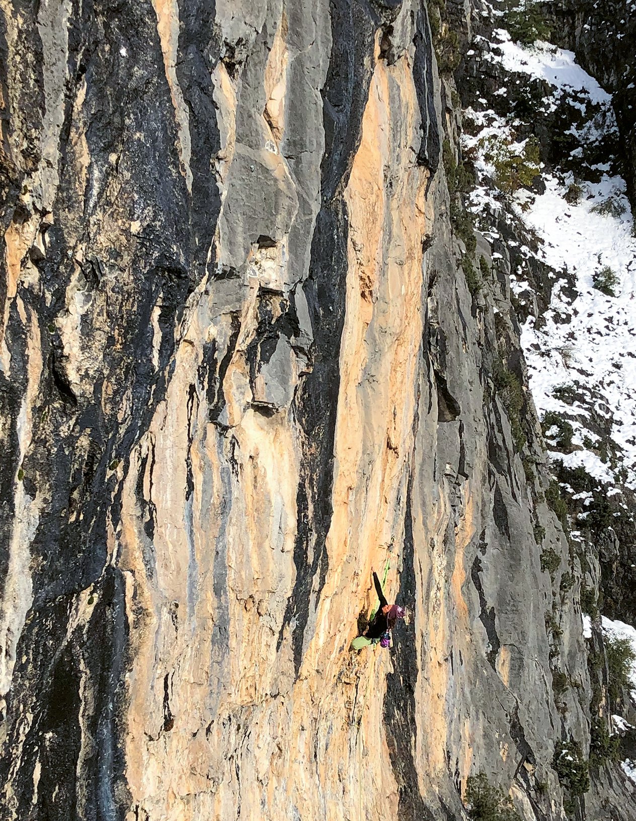 Climber in falesia