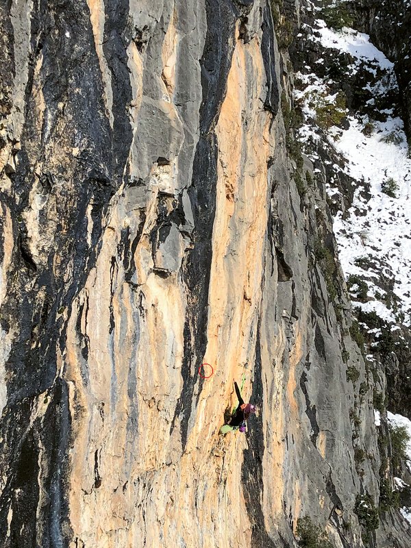 Climber in falesia