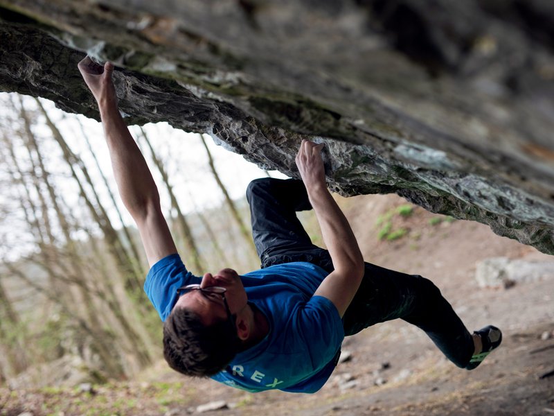 Arrampicata in strapiombo