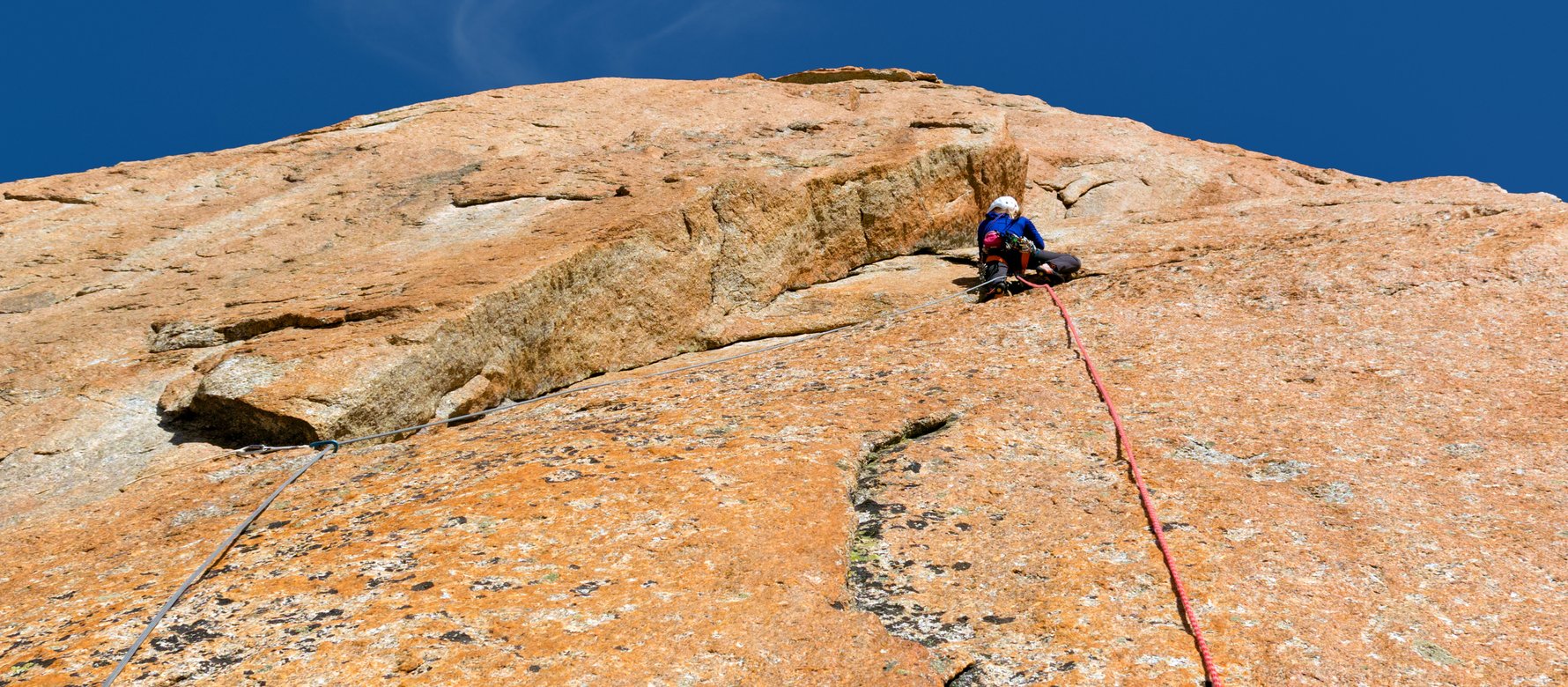 arrampicatore in parete