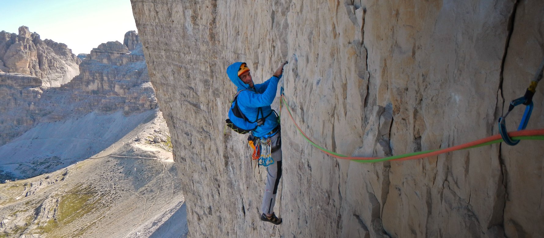 arrampicatore in parete