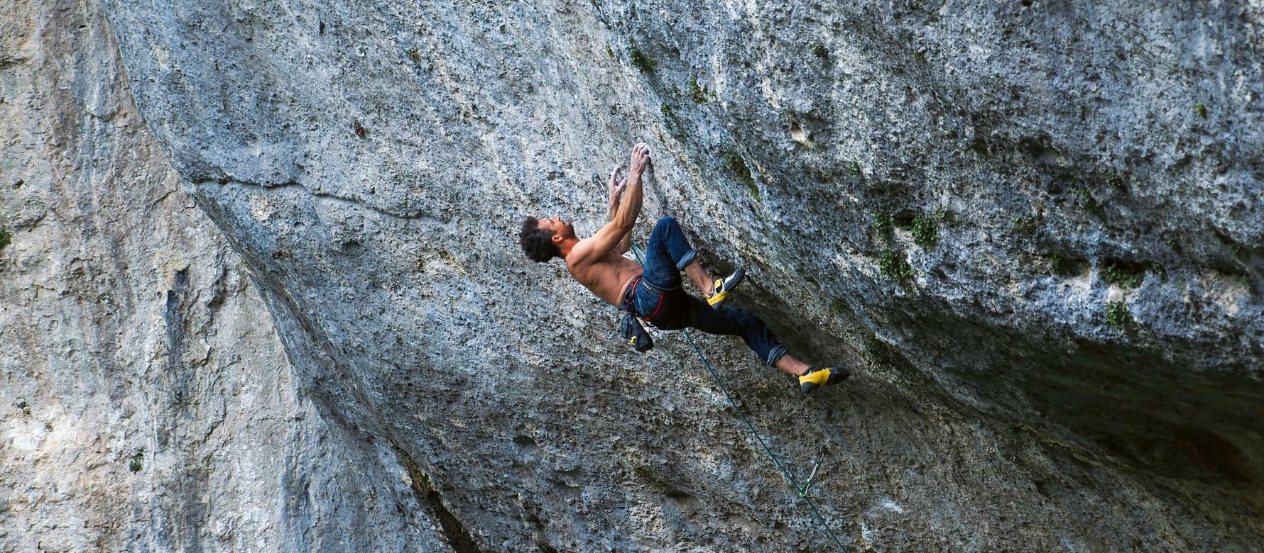arrampicatore in parete