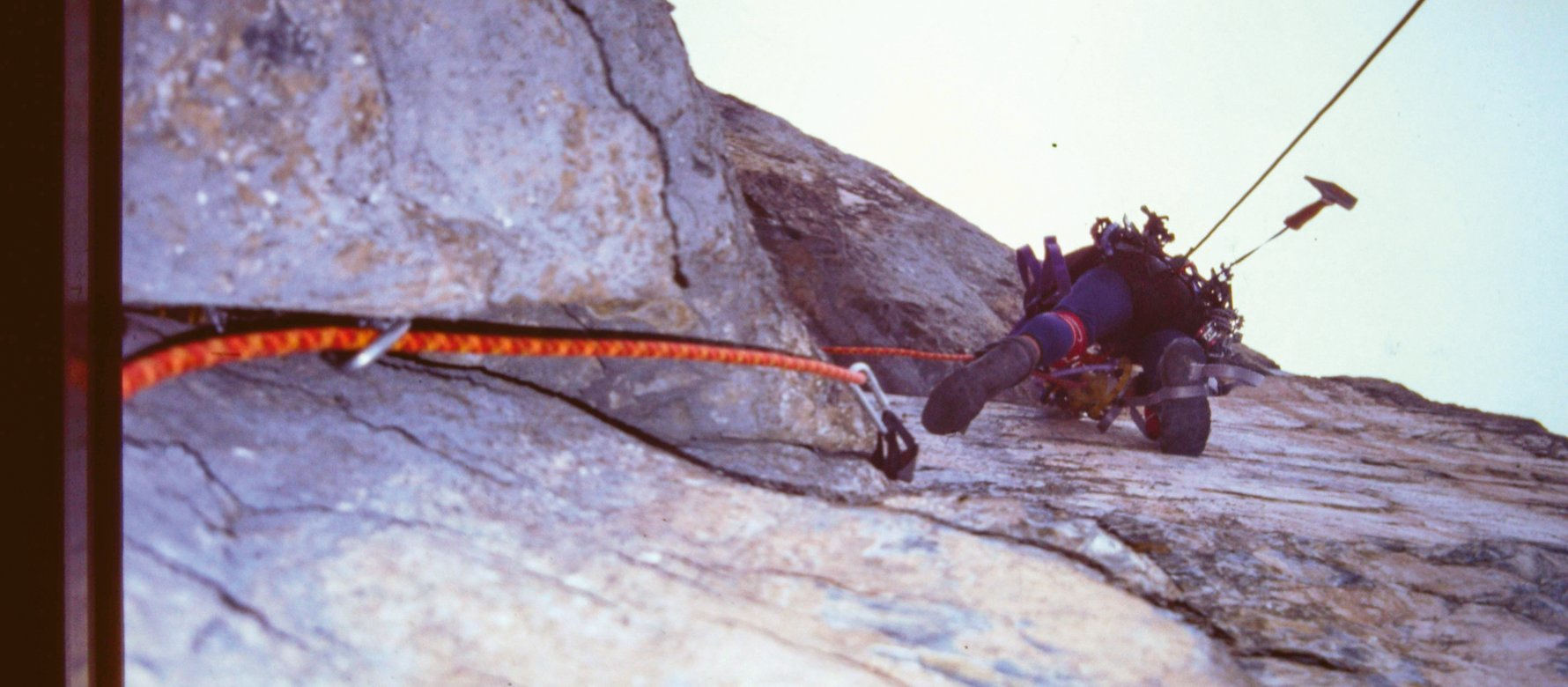 arrampicatore in parete