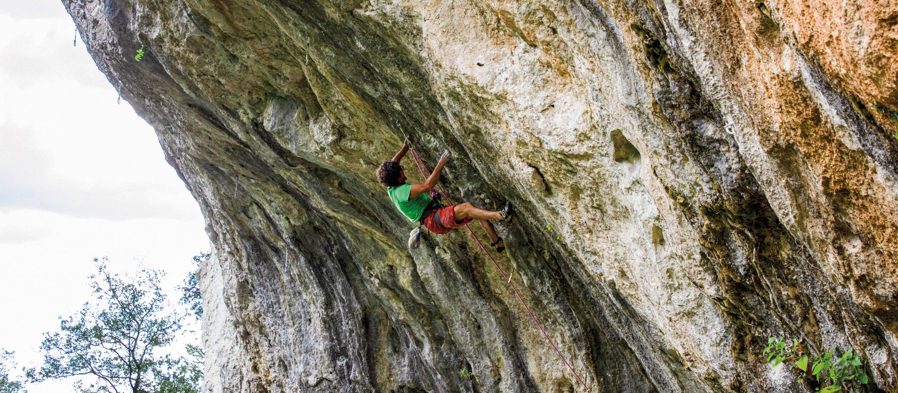 arrampicatore in parete