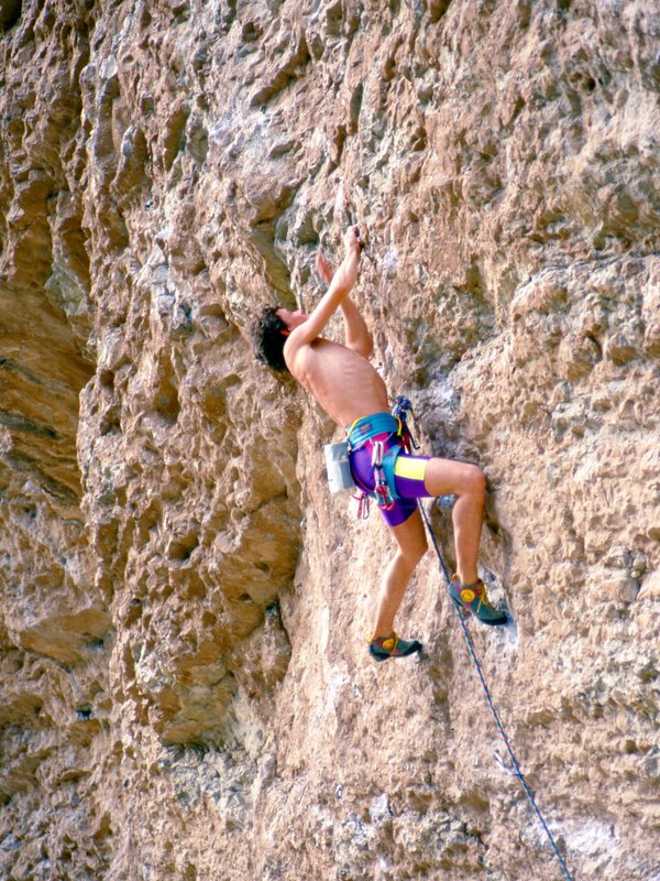 arrampicatore in parete