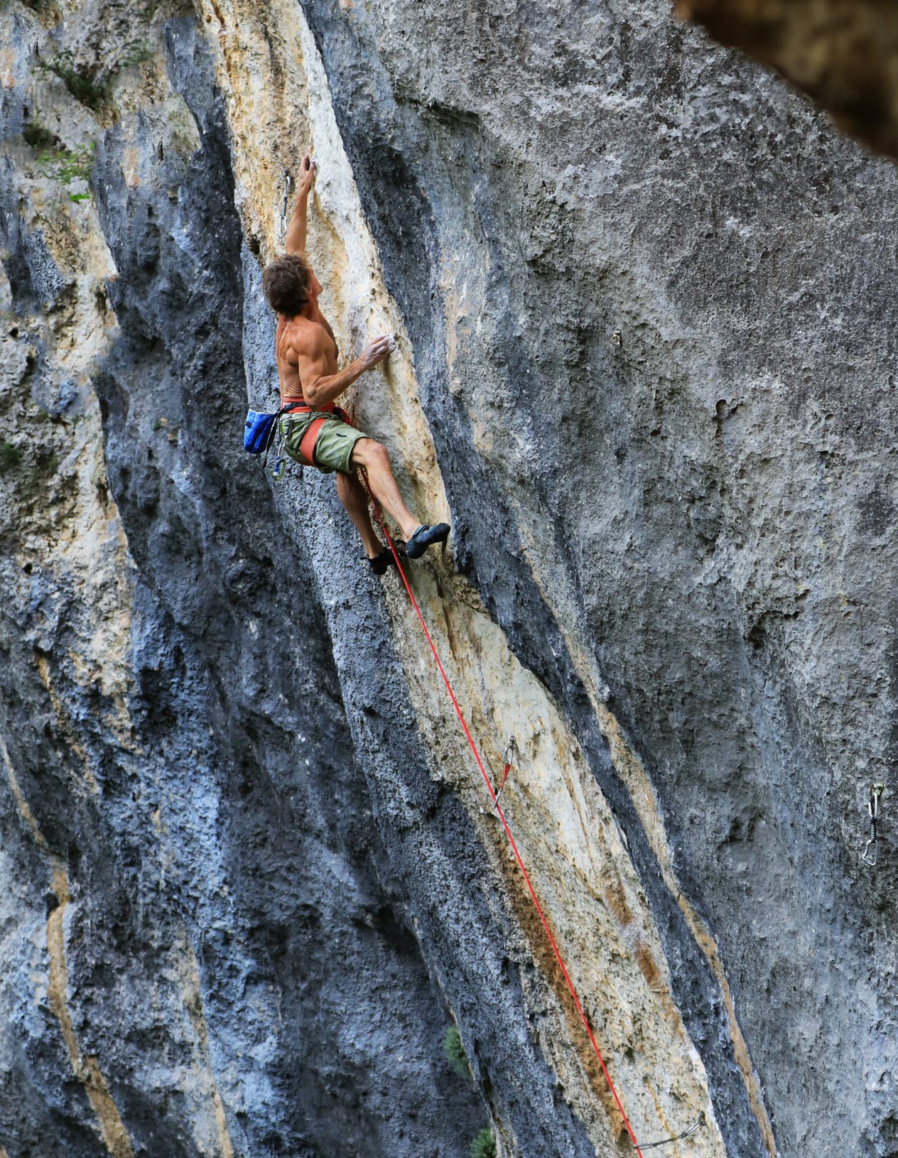 arrampicatore in parete