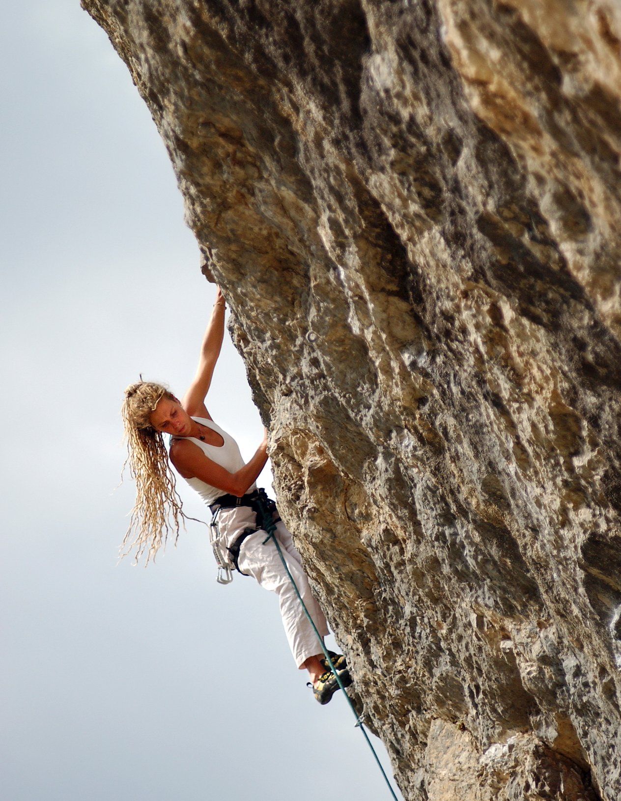 arrampicatrice in parete