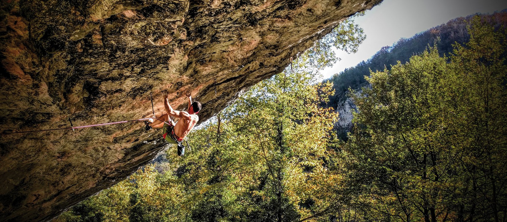 arrampicatore in parete