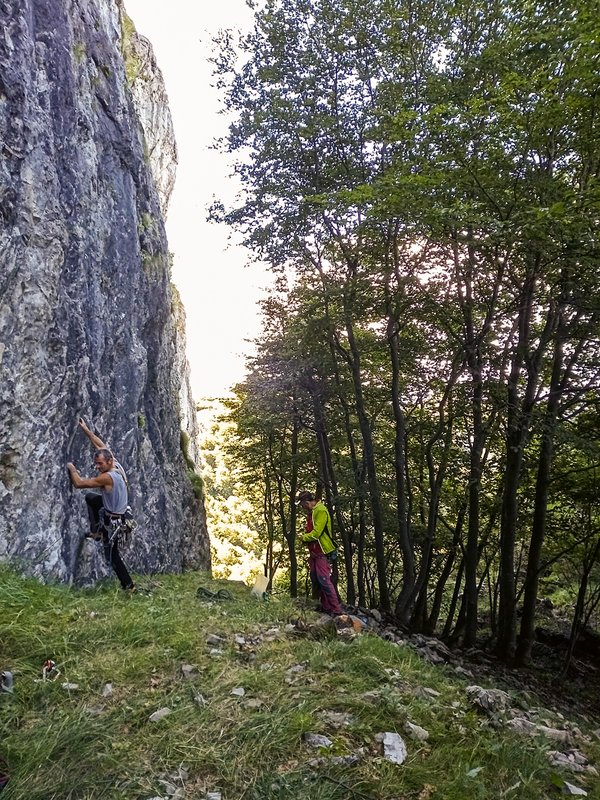 arrampicatore in parete