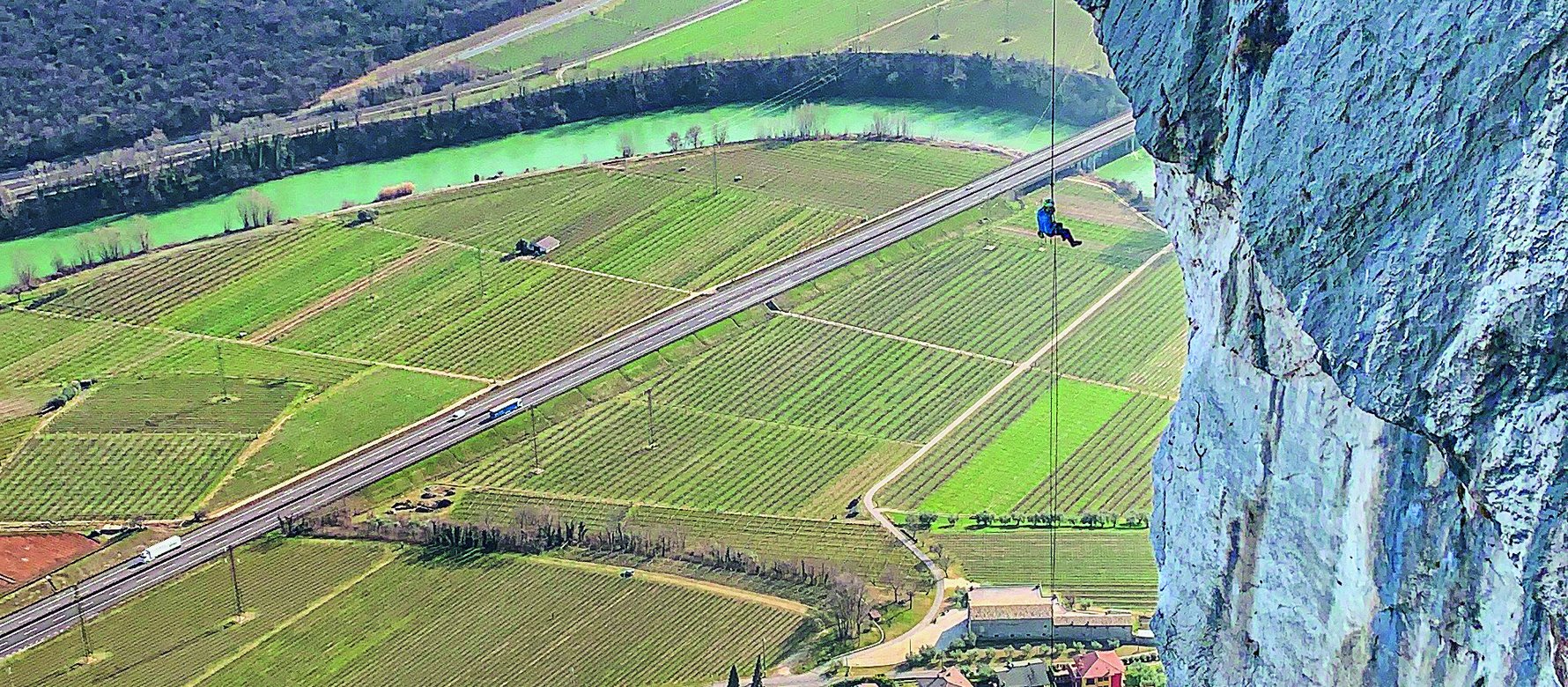 arrampicatore in parete