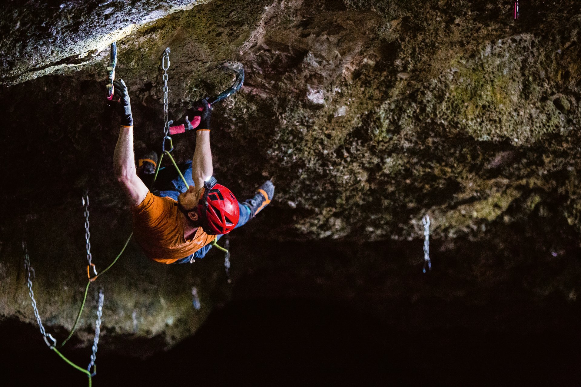 Climber fa drytooling