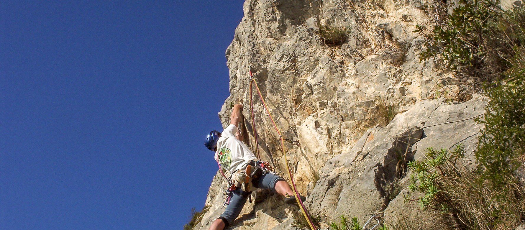 Climber in falesia