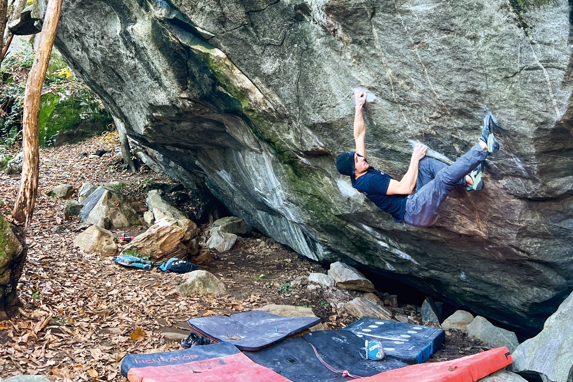 Climber fa bouldering