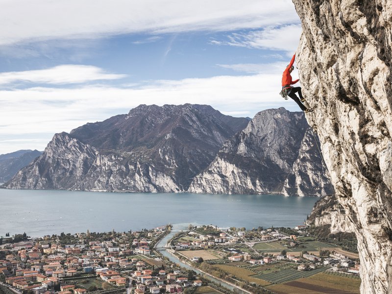 arrampicatore in parete