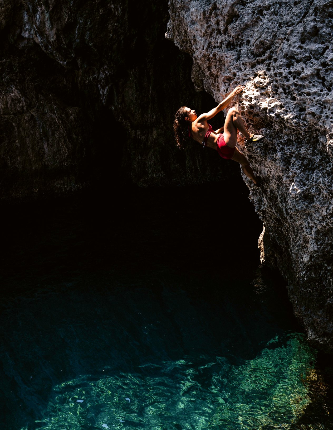 Arrampicata in strapiombo