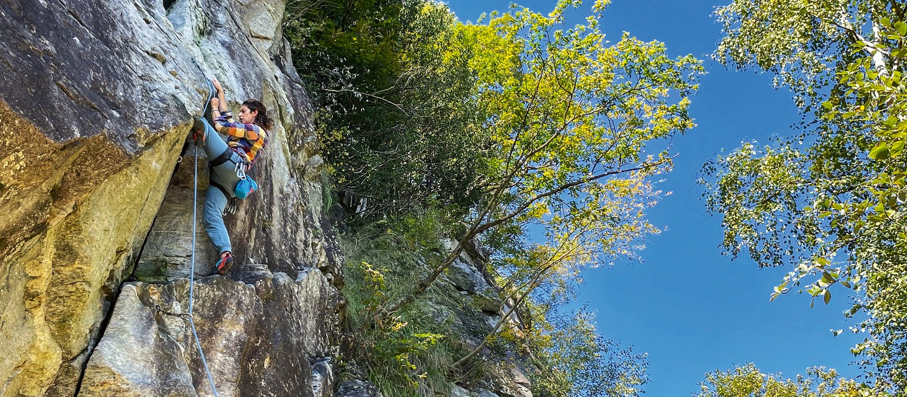 arrampicatrice in parete