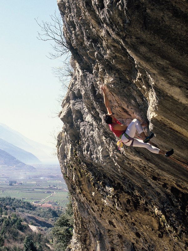 arrampicatore in parete