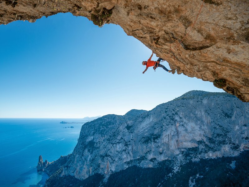arrampicatore in parete