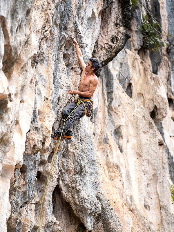 arrampicatore in parete