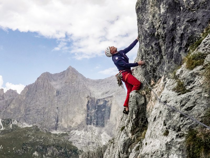 arrampicatore in parete