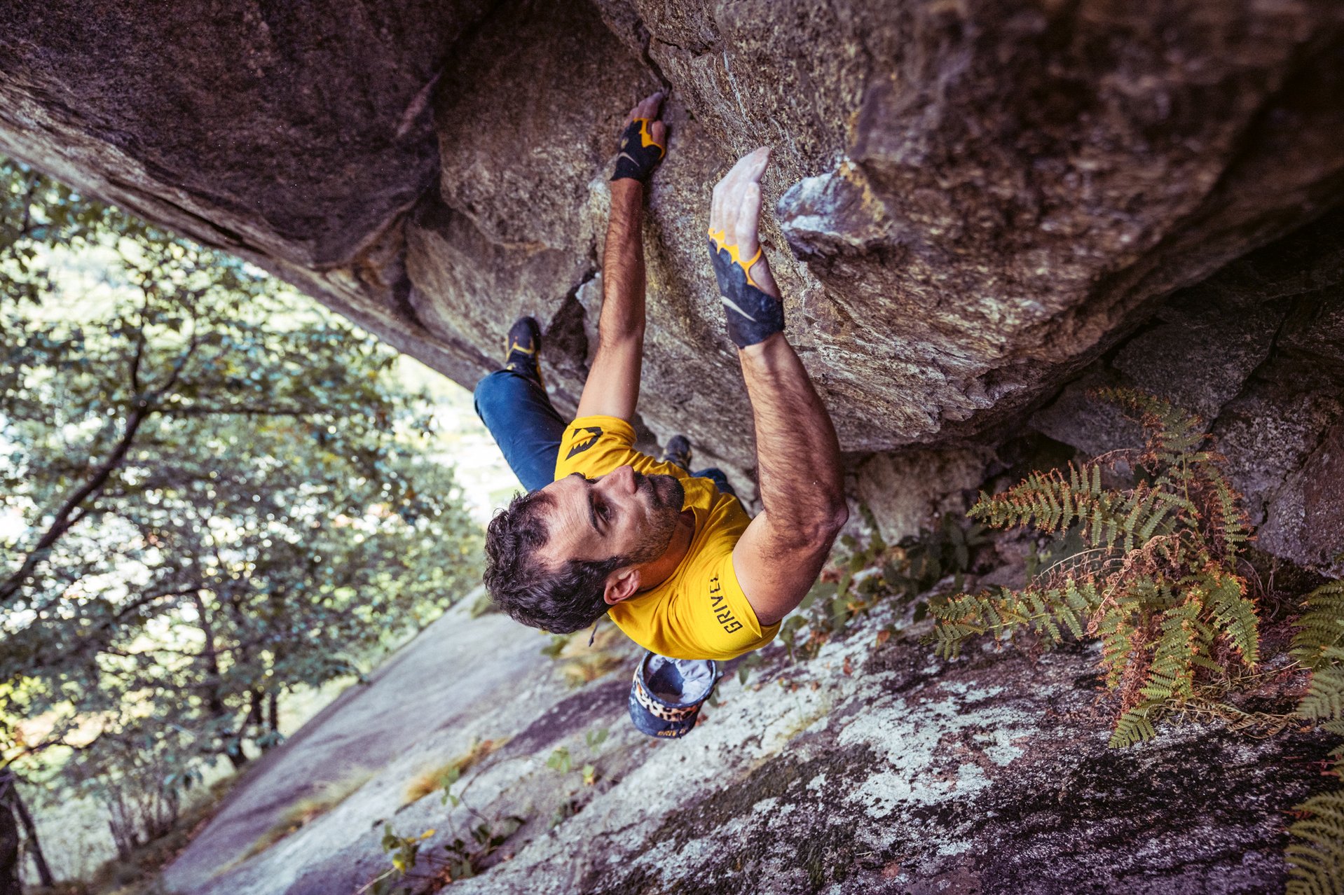 Climber in falesia